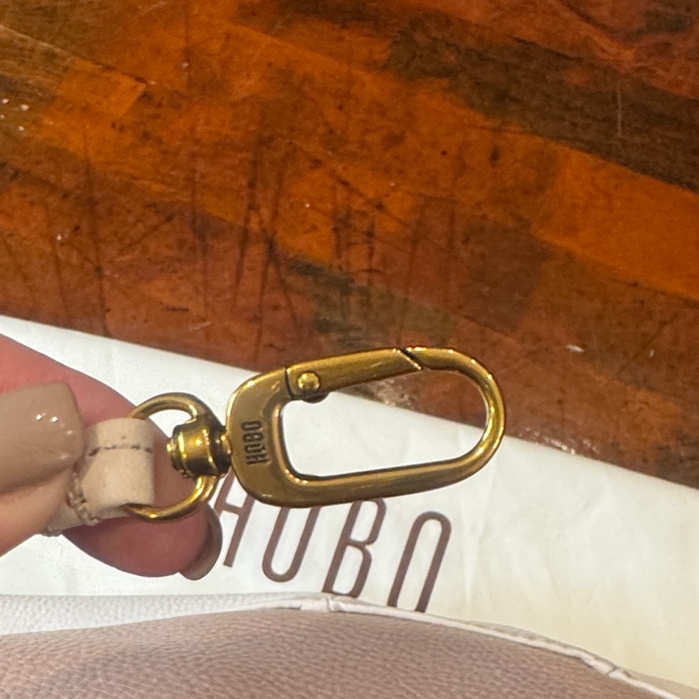 NWT HOBO Pink and Cream Women's Bag (CLSH) - Picture 13 of 16